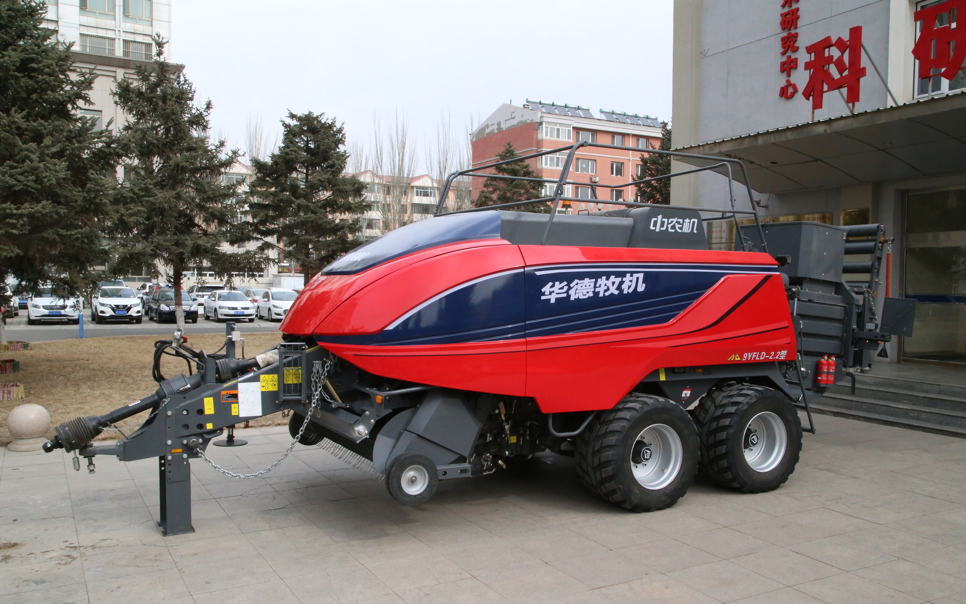 標(biāo)題：9YFLD-2.2型六道繩大方捆撿拾壓捆機(jī)
瀏覽次數(shù)：298
發(fā)表時(shí)間：2023-12-12